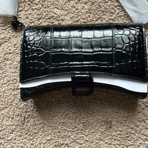 BNWT  Hourglass Wallet On Chain
